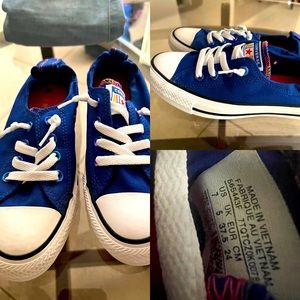 Converse women size 7 brand new